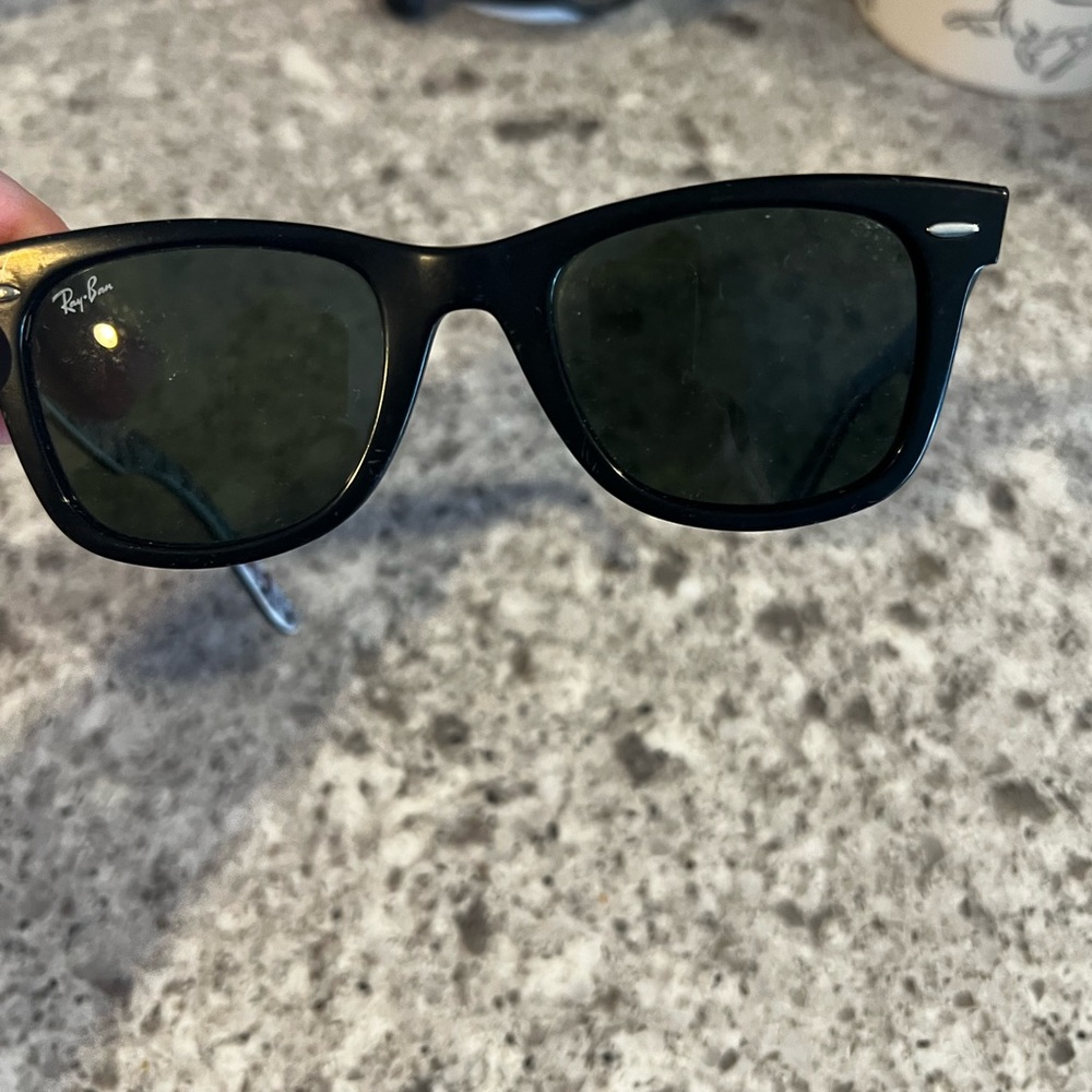 Ray-Ban Classic Black Sunglasses Mickey Edition